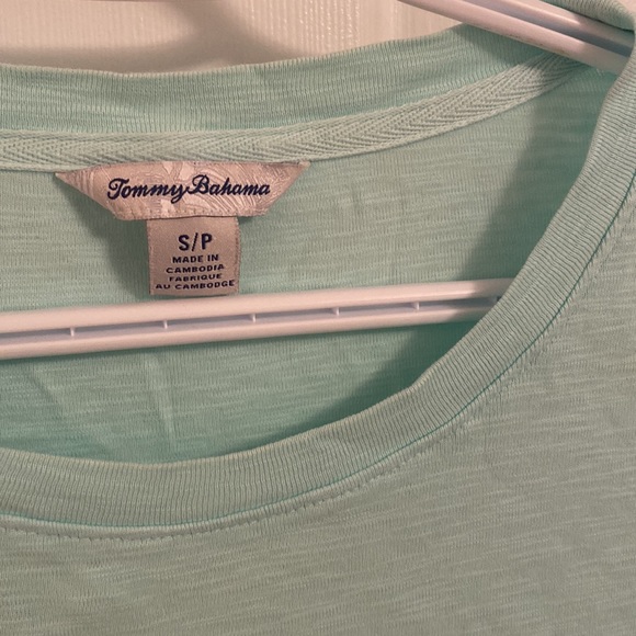 EUC/Like new Tommy Bahama Ashby 3/4 Sleeve T-Shirt size small - Picture 2 of 3